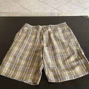 Tommy Bahama Men'S Shorts .